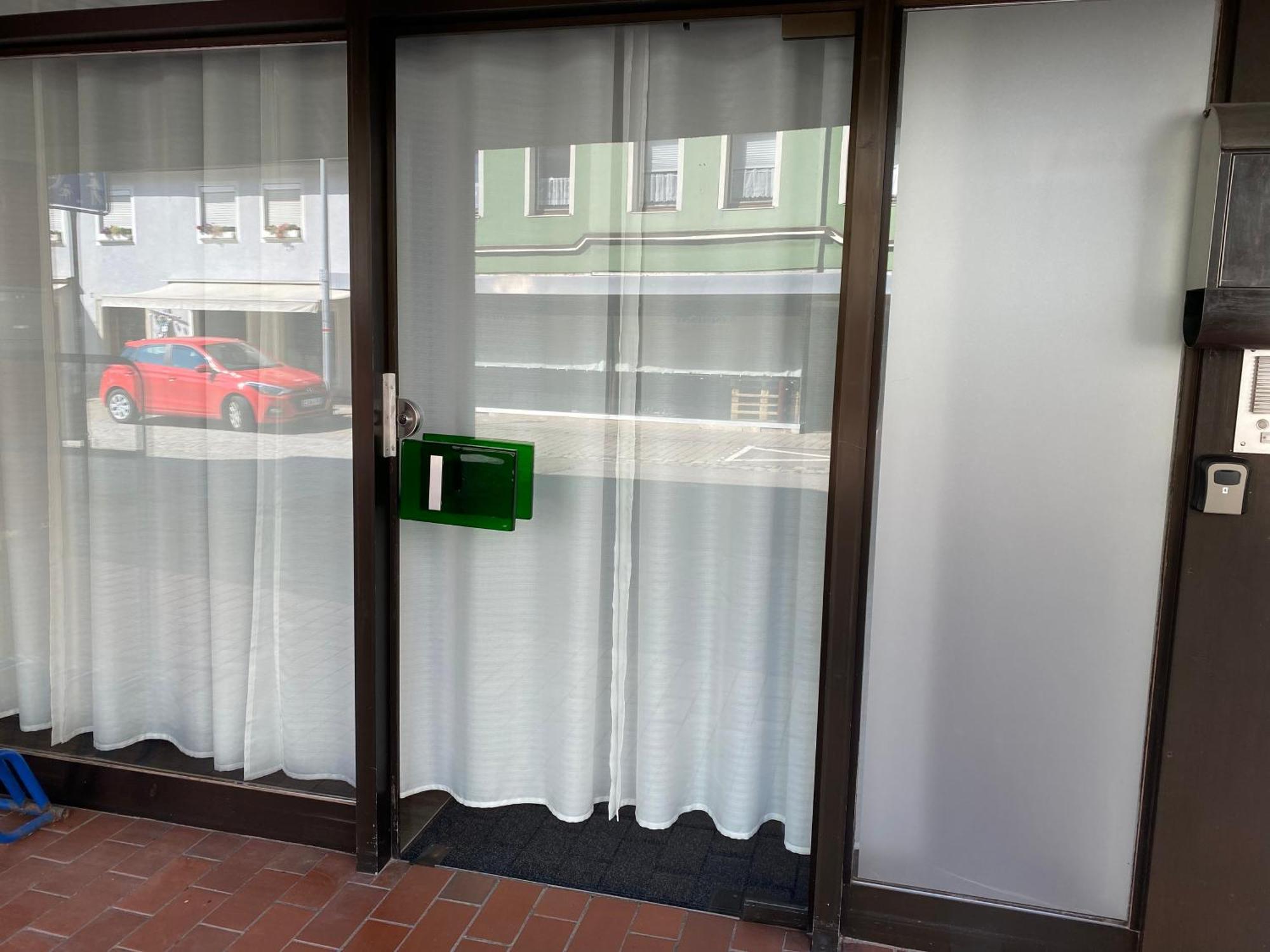 Fewo Nebenan Apartment Bad Windsheim Exterior photo